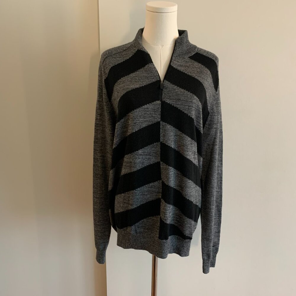 Nike Half-Zip Chevron Pattern Sweater (M)